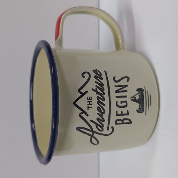 Gentlemen's hardware tin enamel cup. - Picture 1 of 3